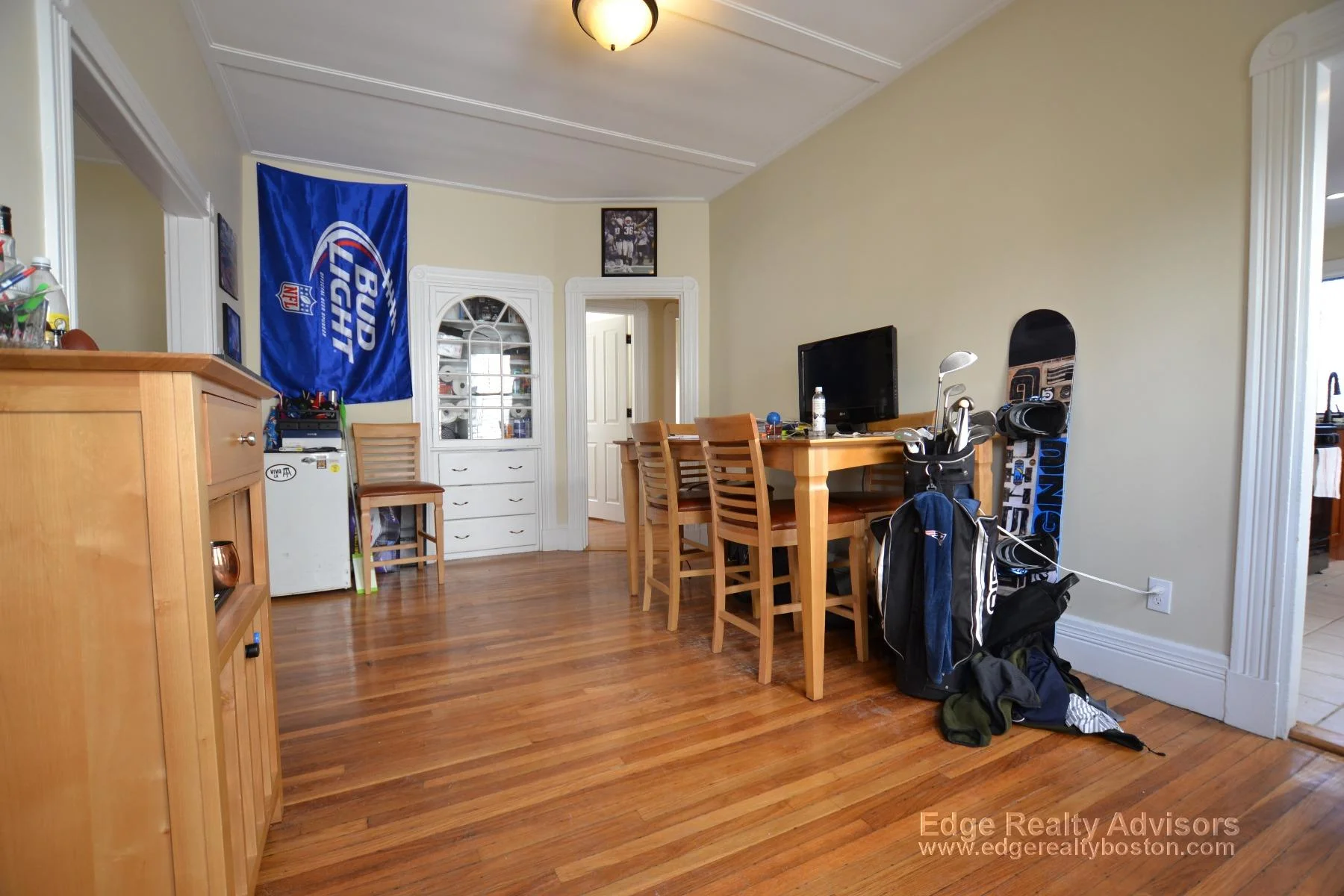 4 bed, 2 bath apartment for rent at 91 Surrey St Unit 1, Brighton — photo 3 of 14