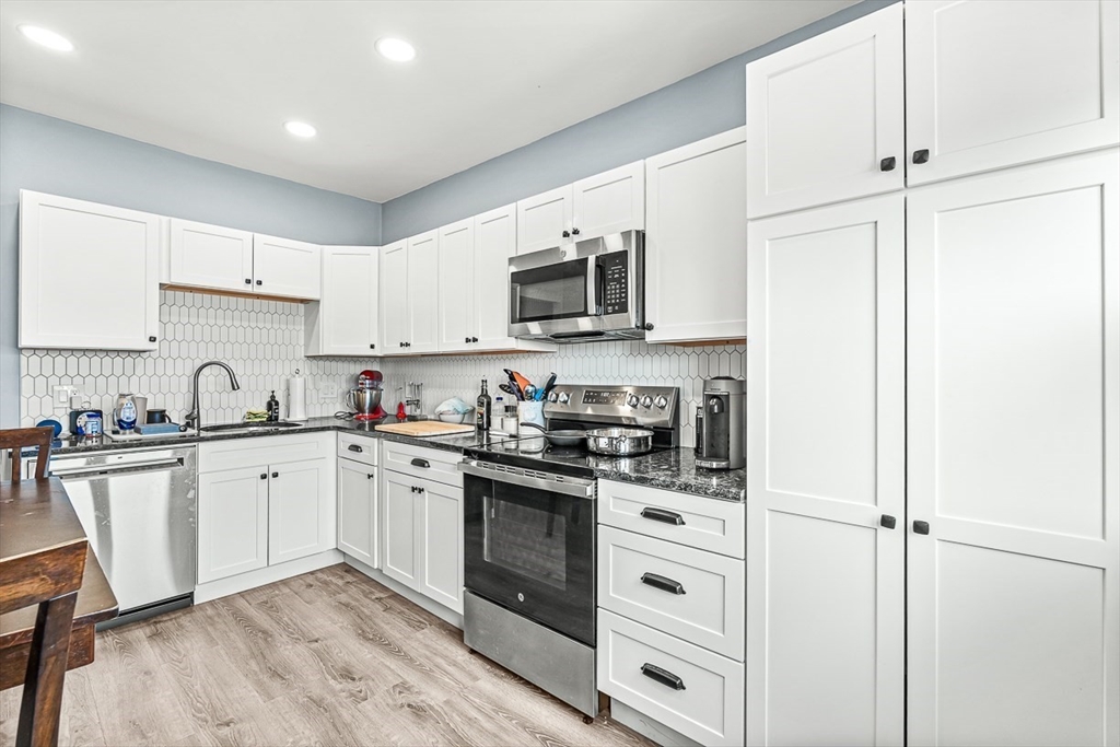 2 bed, 1 bath apartment for rent at 91 Third St Unit 2, Medford — photo 6 of 19