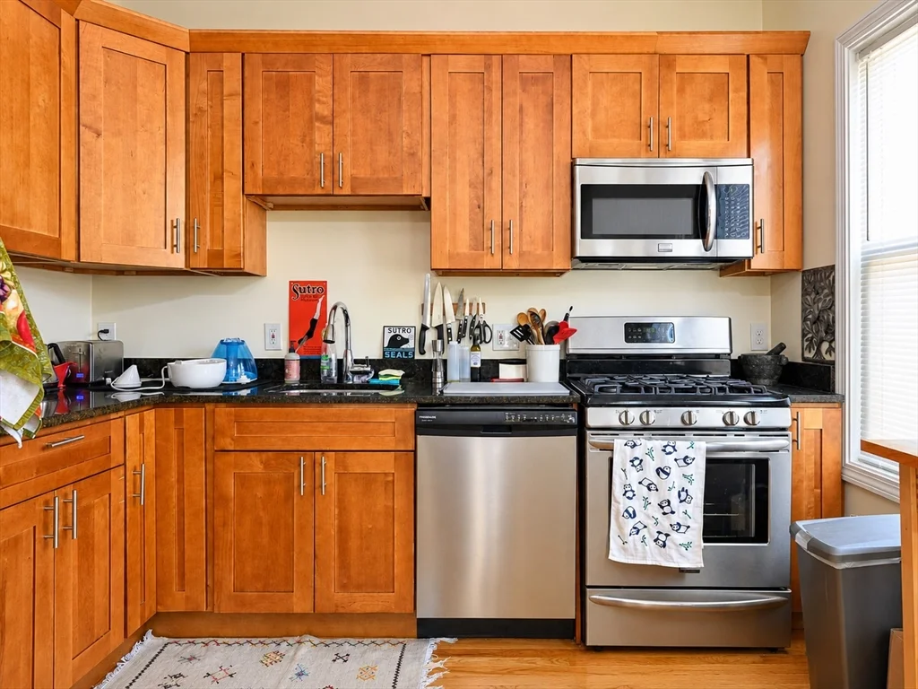 2 bed, 1 bath apartment for rent at 91 Tremont Unit 1, Inman Square — photo 6 of 9