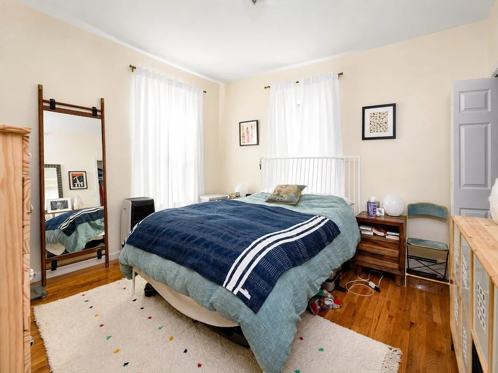 2 bed, 1 bath apartment for rent at 91 Tremont Unit 1, Inman Square — photo 5 of 9