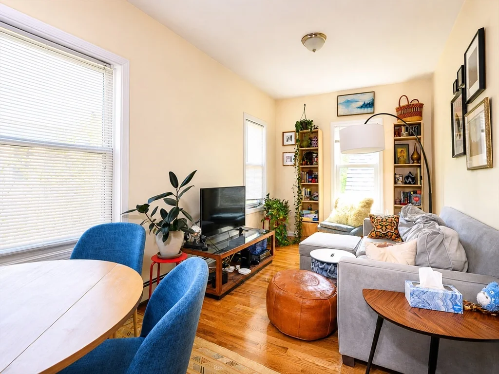 2 bed, 1 bath apartment for rent at 91 Tremont Unit 1, Inman Square — photo 7 of 9