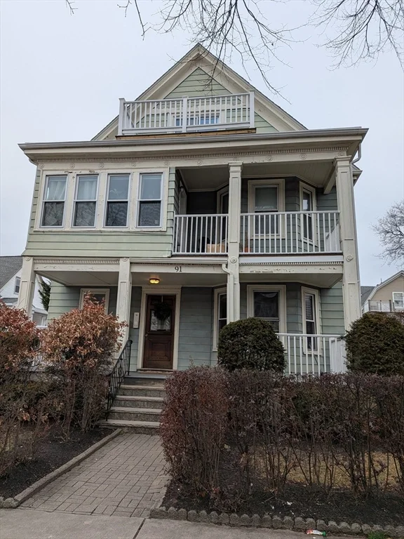 3 bed, 1 bath apartment for rent at 91 Wallingford Rd Unit 3, Brighton — photo 1 of 19
