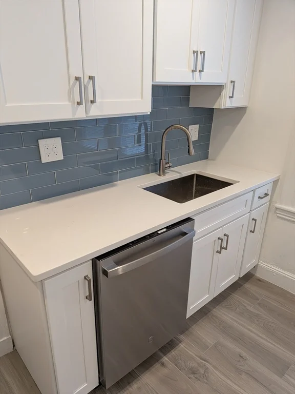 3 bed, 1 bath apartment for rent at 91 Wallingford Rd Unit 3, Brighton — photo 9 of 19