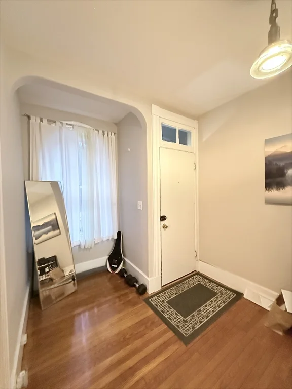 2 bed, 1 bath apartment for rent at 91 Walnut St Unit 1, Brookline Village — photo 17 of 21