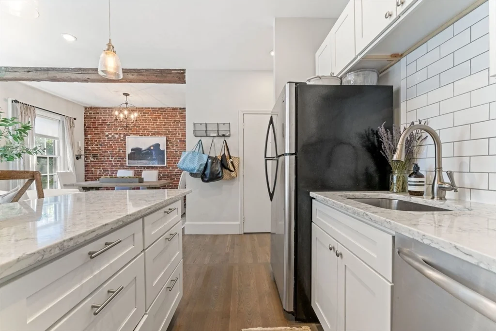 2 bed, 1 bath apartment for rent at 91 Waltham St Unit 4, South End — photo 15 of 26