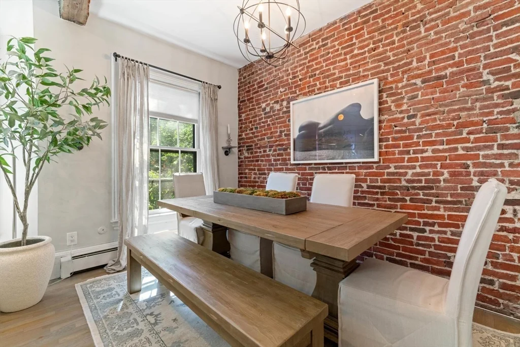 2 bed, 1 bath apartment for rent at 91 Waltham St Unit 4, South End — photo 6 of 26