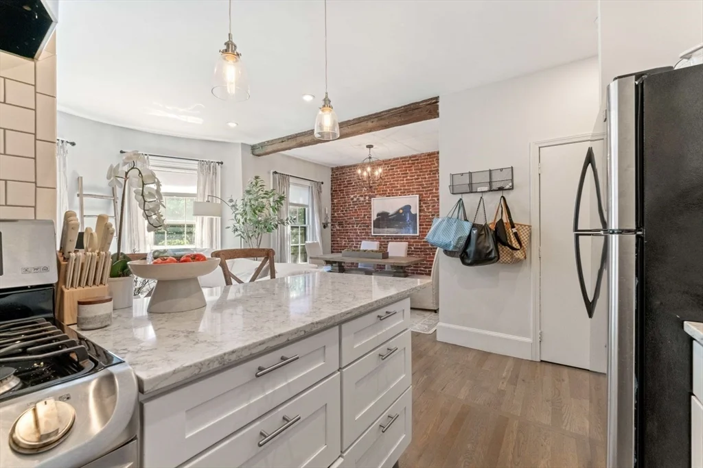 2 bed, 1 bath apartment for rent at 91 Waltham St Unit 4, South End — photo 14 of 26