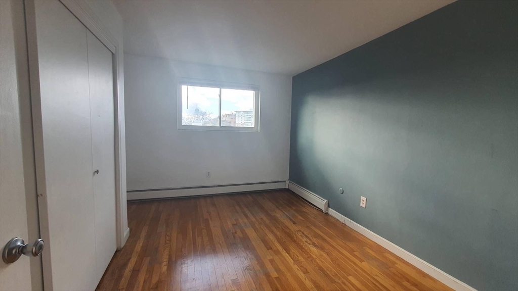 2 bed, 1 bath apartment for rent at 91 Washington St Unit 25, Quincy Center — photo 7 of 9