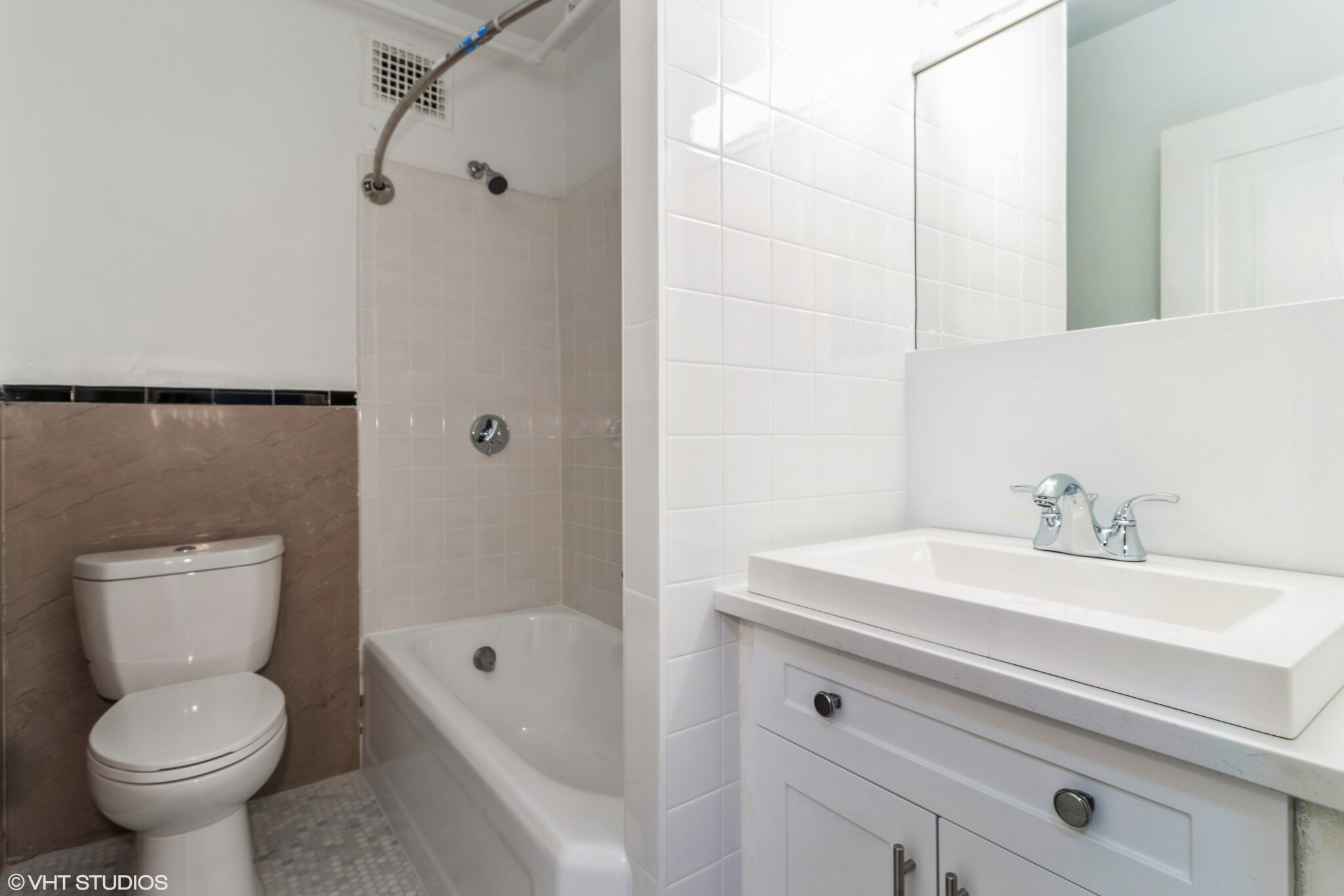 Studio bed, 1 bath apartment for rent at 91 Westland Ave Unit 415, Fenway — photo 7 of 9