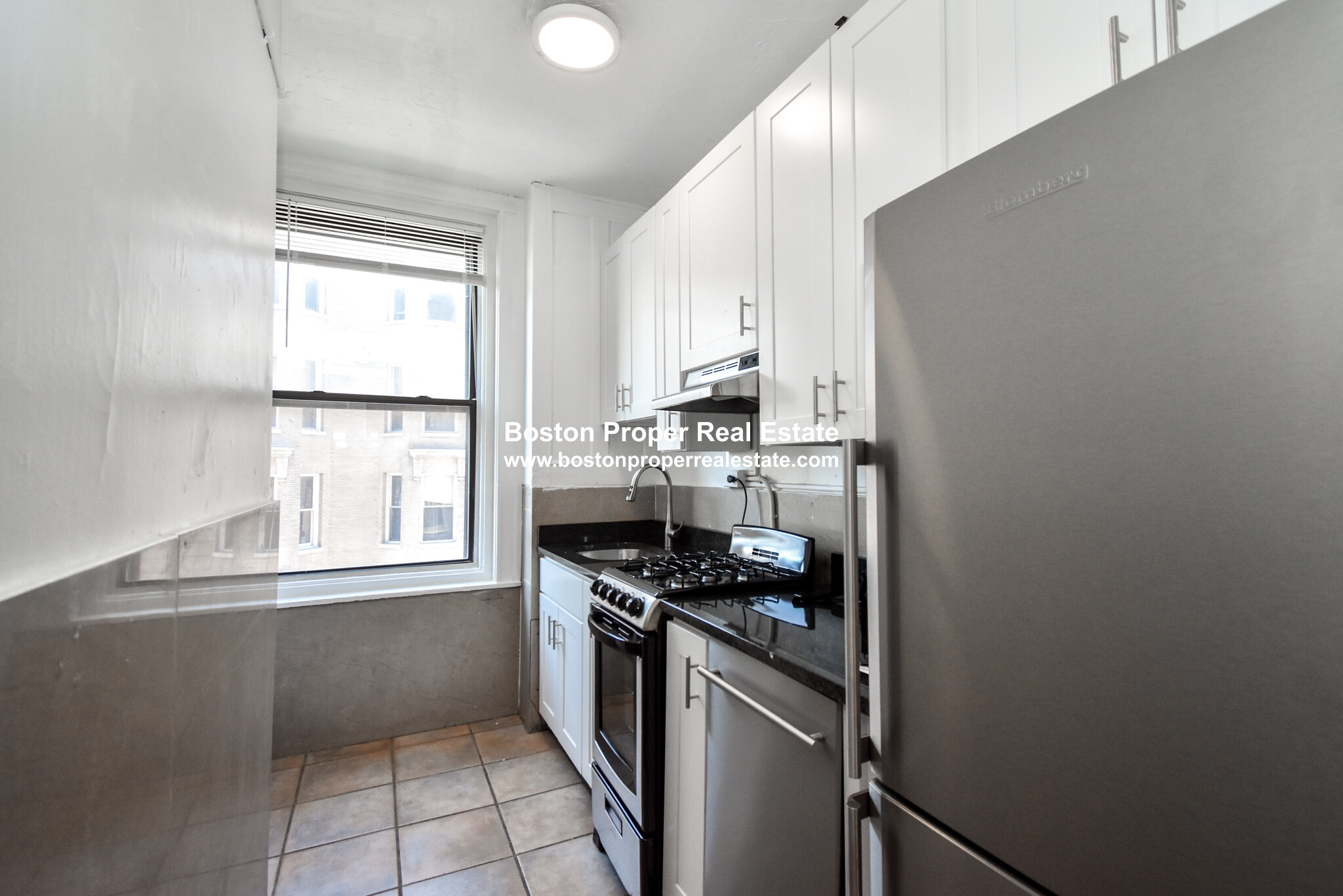 3 bed, 1 bath apartment for rent at 91 Westland Ave Unit 420, Fenway — photo 1 of 10