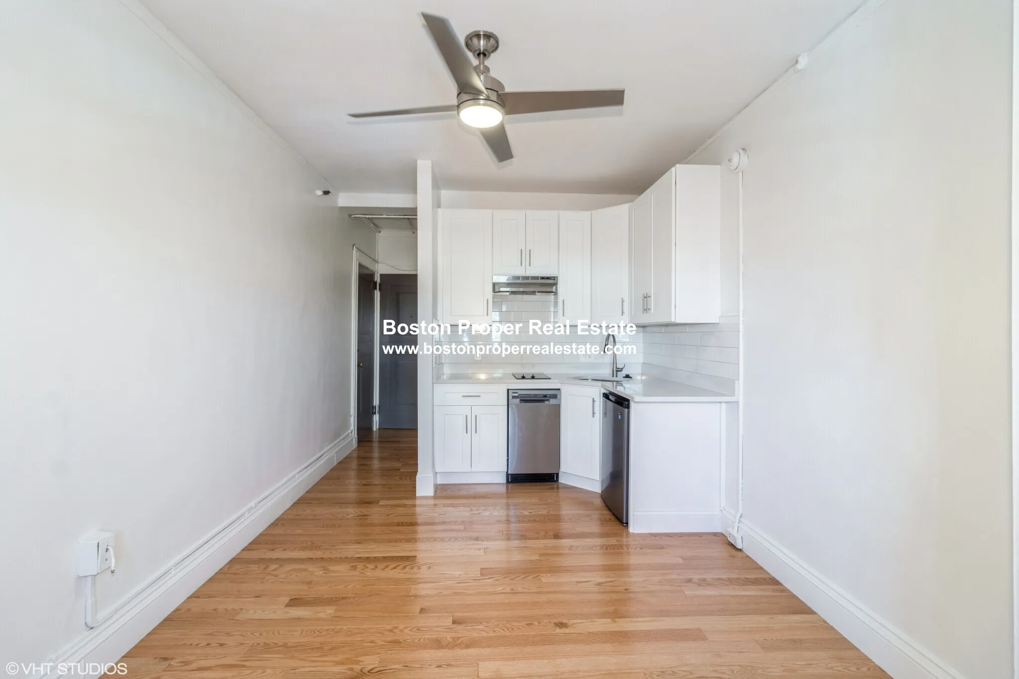 Studio bed, 1 bath apartment for rent at 91 Westland Ave Unit 728, Fenway — photo 3 of 9