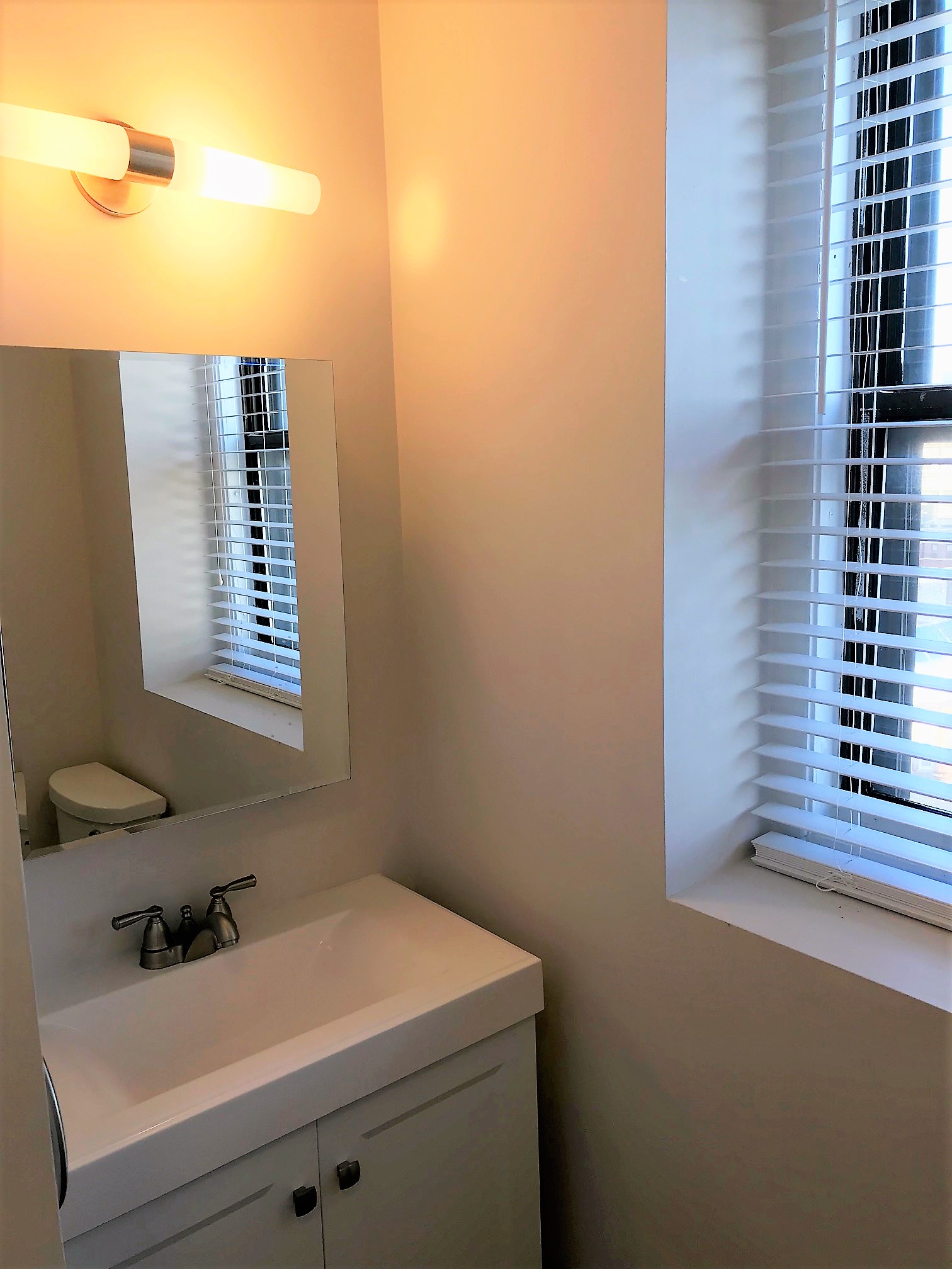 2 bed, 1 bath apartment for rent at 91 Westland Ave Unit 801, Fenway — photo 2 of 12
