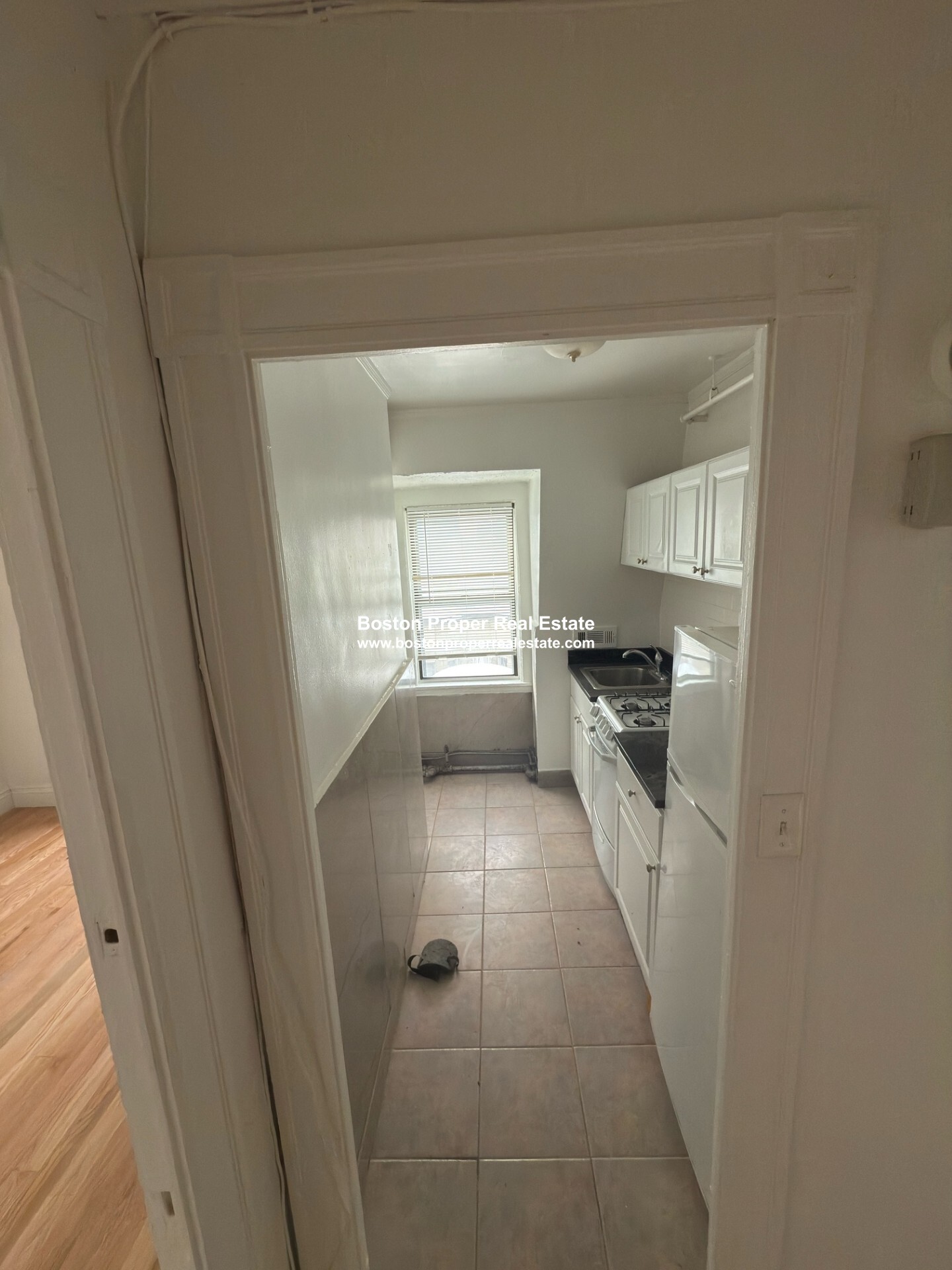 3 bed, 1 bath apartment for rent at 91 Westland Ave Unit 820, Fenway — photo 6 of 14