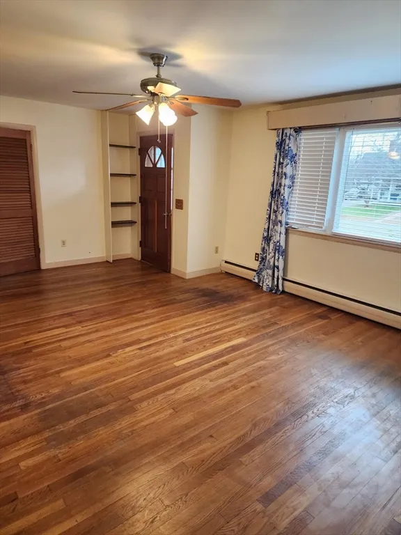 3 bed, 2 bath apartment for rent at 91 Whitcomb Dr Unit 1, Lancaster — photo 3 of 15