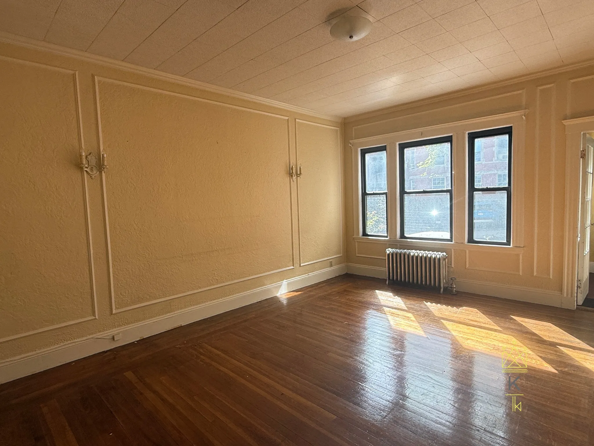 3 bed, 2 bath apartment for rent at 91 Winthrop Rd Unit 1, Aspinwall Hill — photo 1 of 16