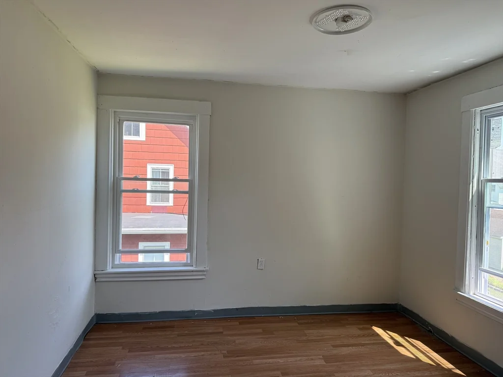 2 bed, 1 bath apartment for rent at 91 Woodland Ave Unit 2, Gardner — photo 5 of 7
