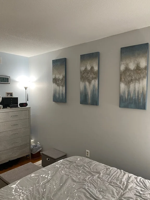 2 bed, 1 bath apartment for rent at 91 Yorktown Dr Unit 91, Springfield — photo 17 of 18
