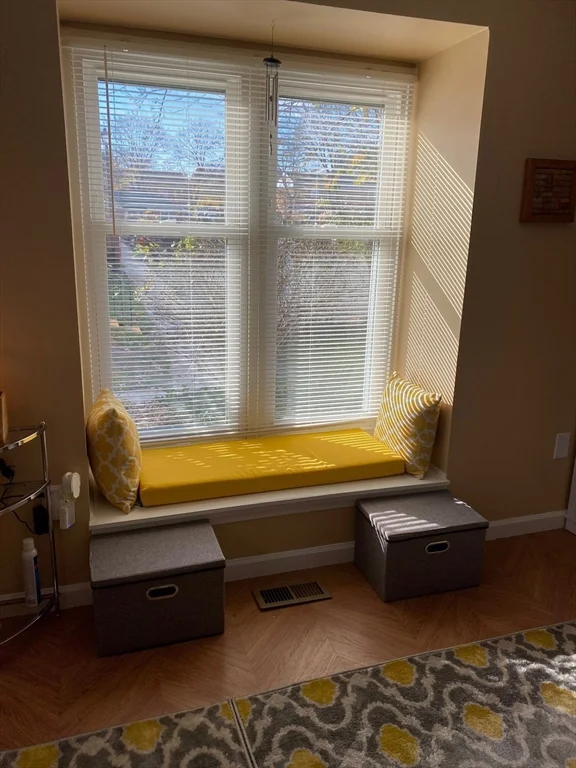 2 bed, 1 bath apartment for rent at 91 Yorktown Dr Unit 91, Springfield — photo 6 of 18