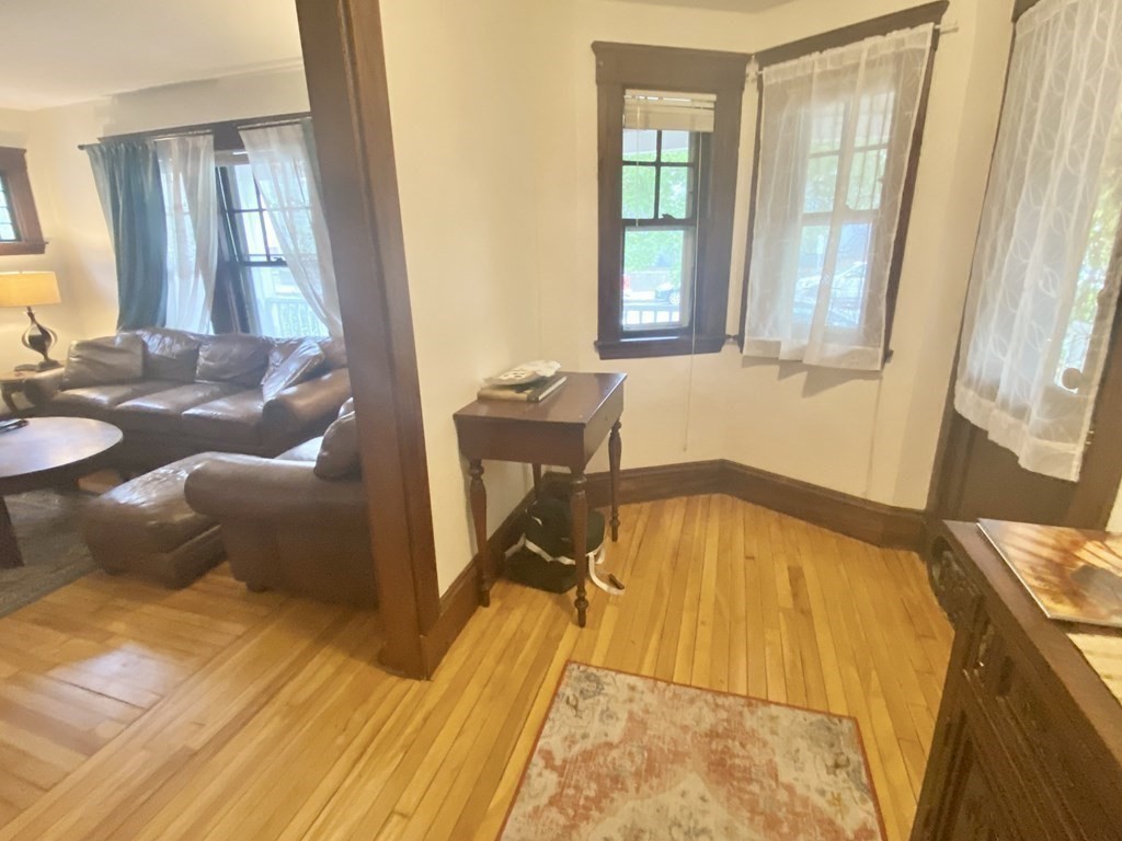 3 bed, 1 bath apartment for rent at 911 Broadway Unit 1, Davis Square — photo 5 of 32