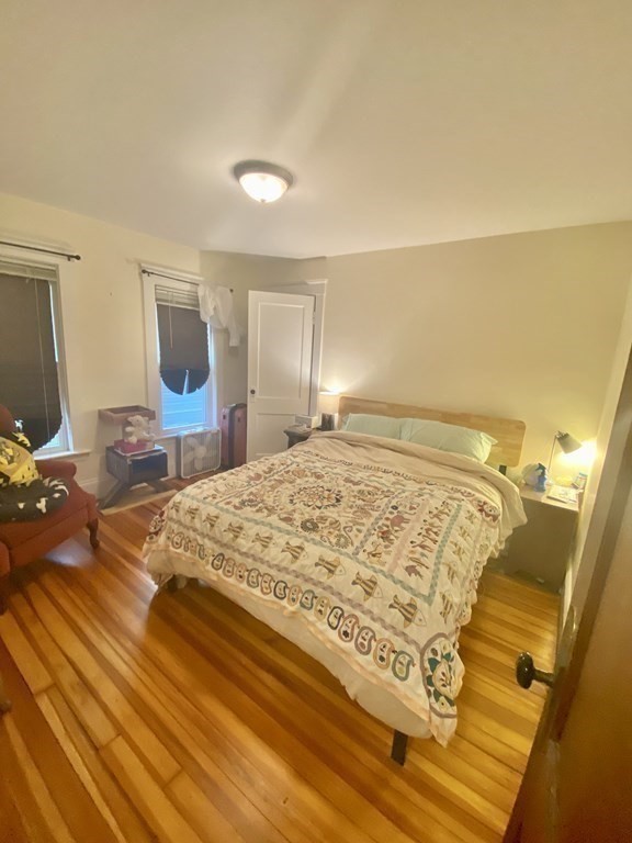 3 bed, 1 bath apartment for rent at 911 Broadway Unit 1, Davis Square — photo 26 of 32
