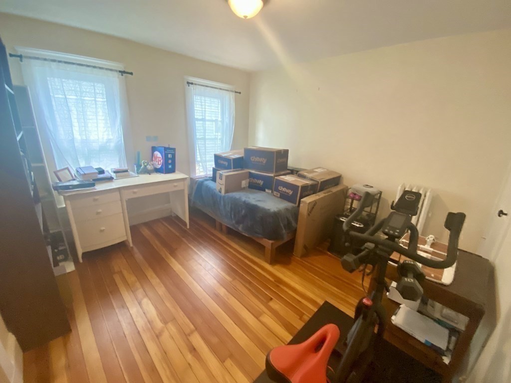 3 bed, 1 bath apartment for rent at 911 Broadway Unit 1, Davis Square — photo 19 of 32