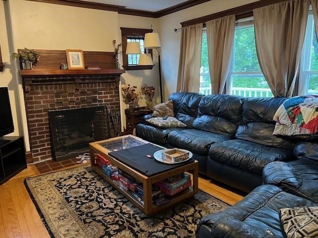 3 bed, 1 bath apartment for rent at 911 Broadway Unit 2, Davis Square — photo 4 of 23