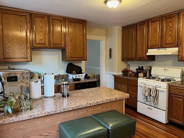 3 bed, 1 bath apartment for rent at 911 Broadway Unit 2, Davis Square — photo 8 of 23