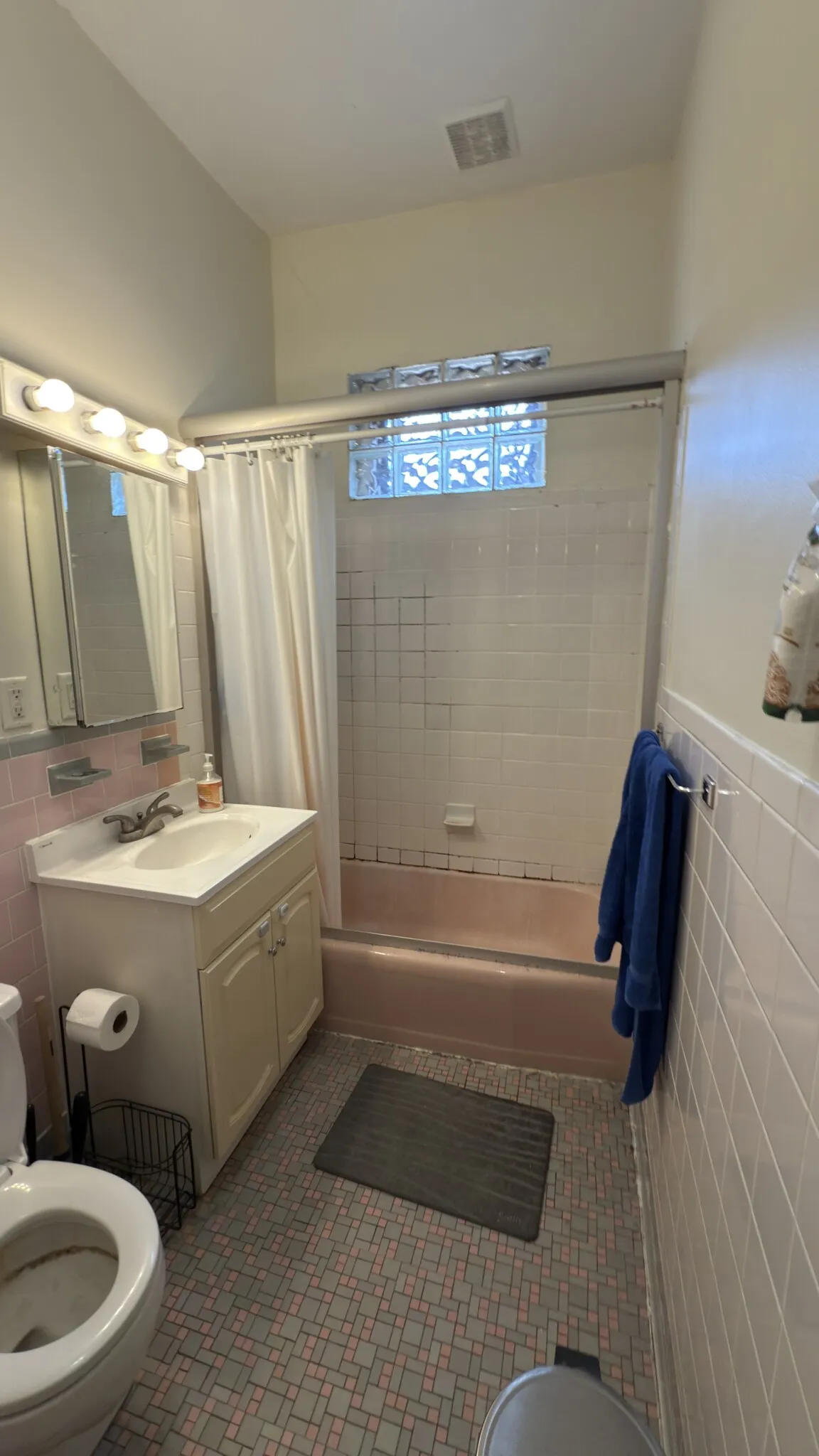 1 bed, 1 bath apartment for rent at 913 Boylston St Unit 06, Back Bay — photo 8 of 9