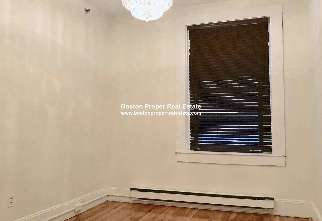 1 bed, 1 bath apartment for rent at 913 Boylston St Unit 2, Back Bay — photo 7 of 10