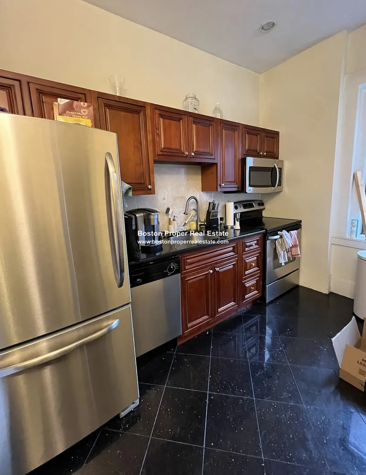 2 bed, 1 bath apartment for rent at 913 Boylston St Unit 3, Back Bay — photo 2 of 10