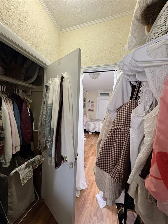 3 bed, 1 bath apartment for rent at 914 Beacon St Unit 4, Fenway — photo 17 of 19