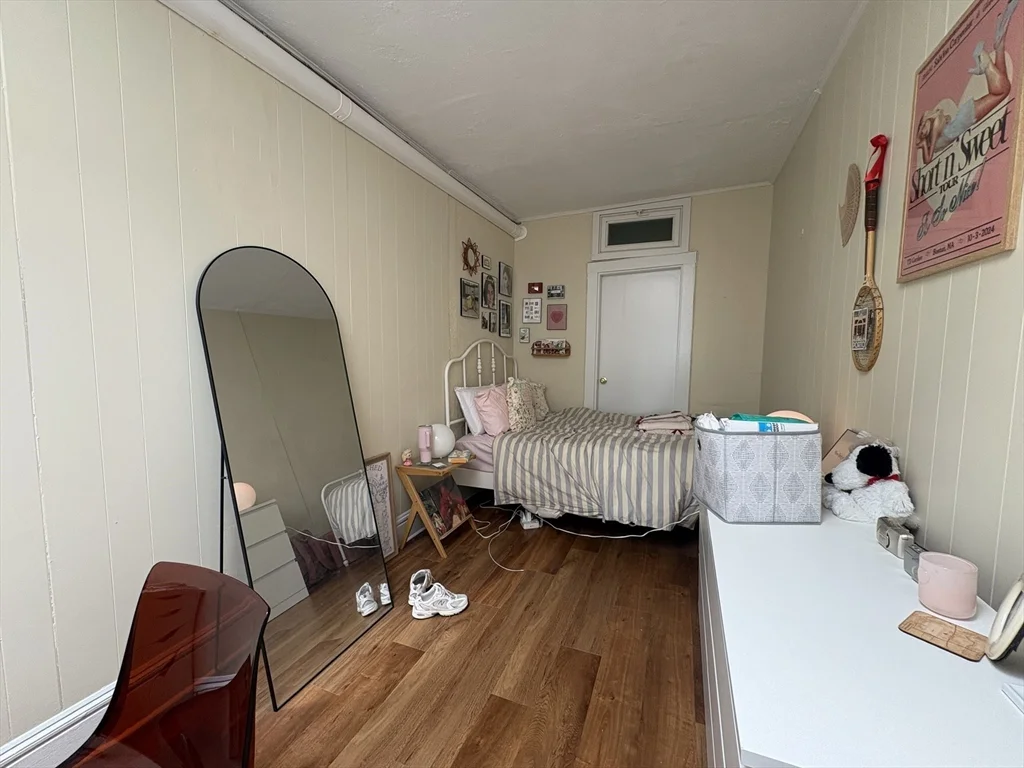 3 bed, 1 bath apartment for rent at 914 Beacon St Unit 4, Fenway — photo 15 of 19