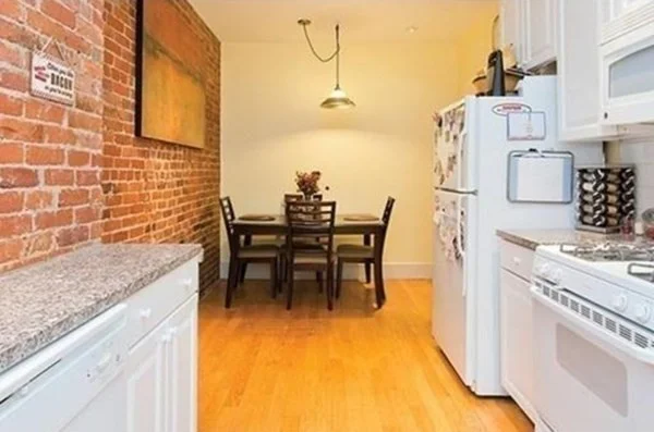 2 bed, 1.5 bath apartment for rent at 915 Beacon St Unit 2, Fenway — photo 2 of 7
