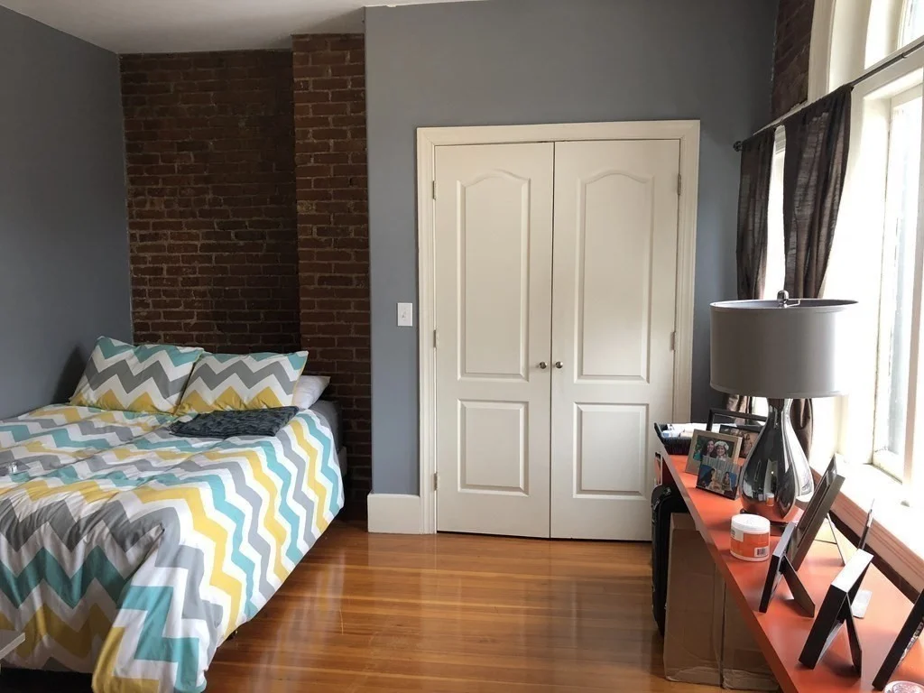 2 bed, 1.5 bath apartment for rent at 915 Beacon St Unit 2, Fenway — photo 4 of 7