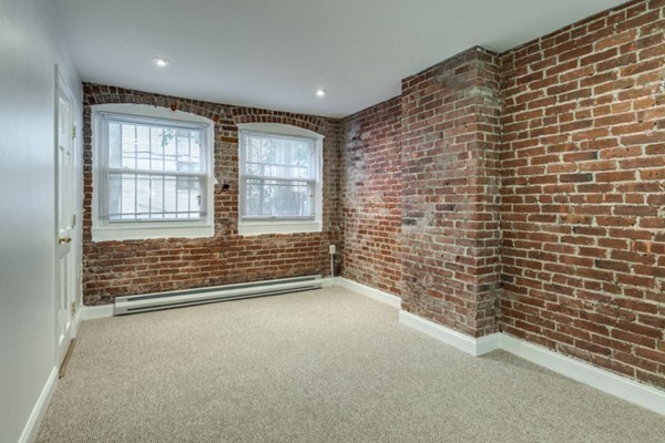 3 bed, 2 bath apartment for rent at 915 Beacon St Unit A, Fenway — photo 15 of 20