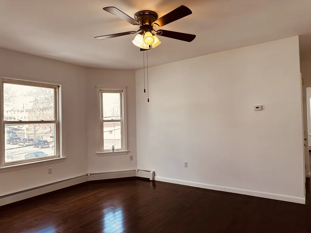3 bed, 1 bath apartment for rent at 915 Walnut St Unit Unit 2, Fall River — photo 14 of 17