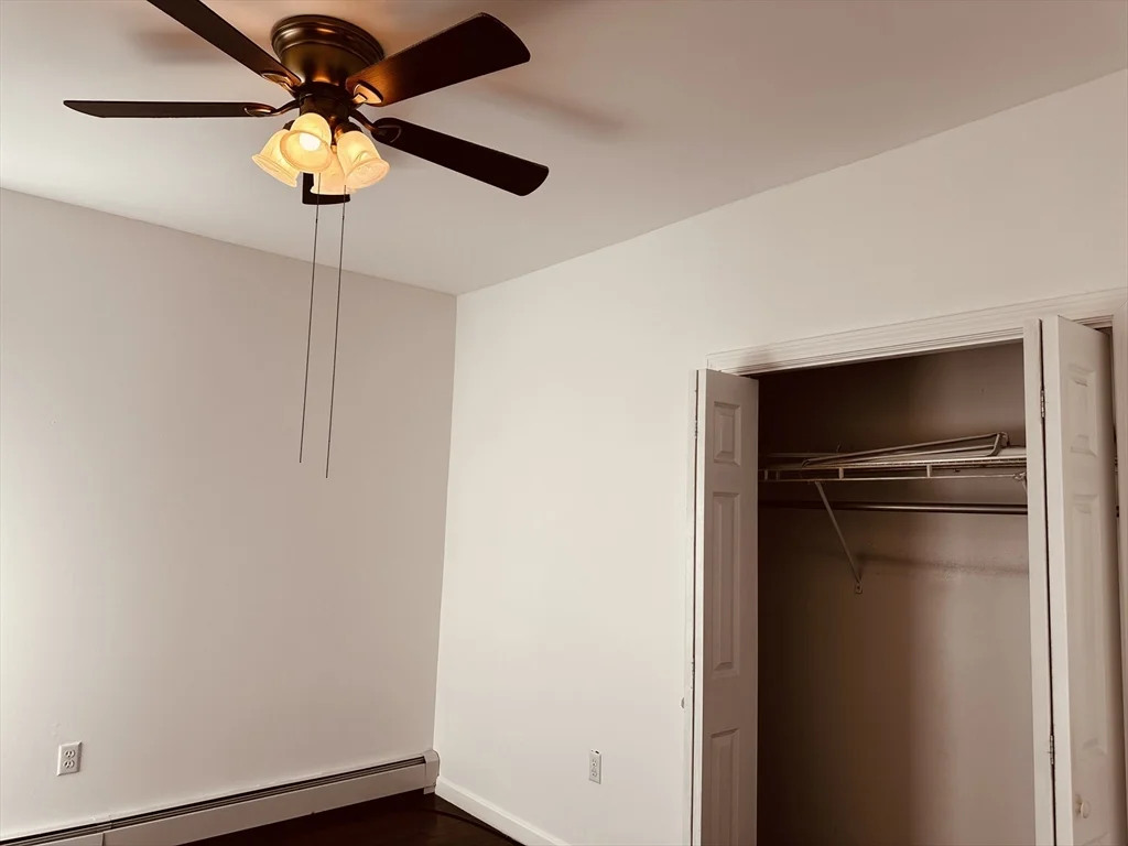 3 bed, 1 bath apartment for rent at 915 Walnut St Unit Unit 2, Fall River — photo 13 of 17