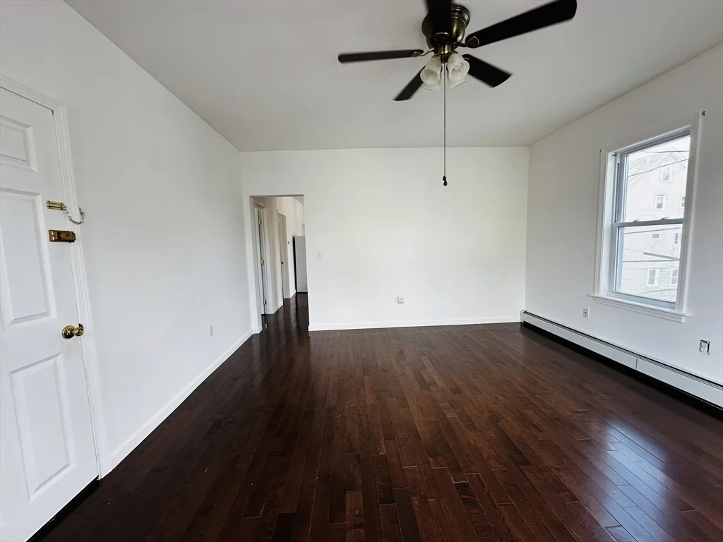 3 bed, 1 bath apartment for rent at 915 Walnut St Unit Unit 2, Fall River — photo 7 of 17