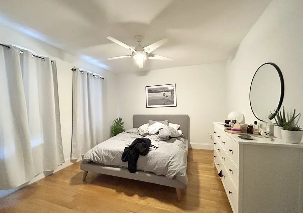 2 bed, 1 bath apartment for rent at 916 Dorchester St Unit 2, Boston — photo 4 of 7