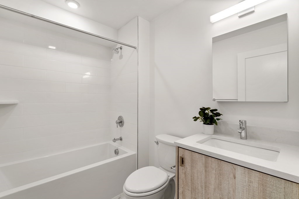 2 bed, 2 bath apartment for rent at 917 Bennington St Unit 207, East Boston — photo 9 of 12