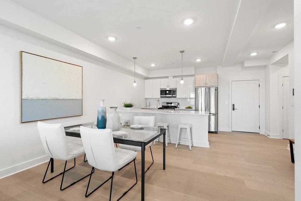 2 bed, 2 bath apartment for rent at 917 Bennington St Unit 207, East Boston — photo 3 of 12