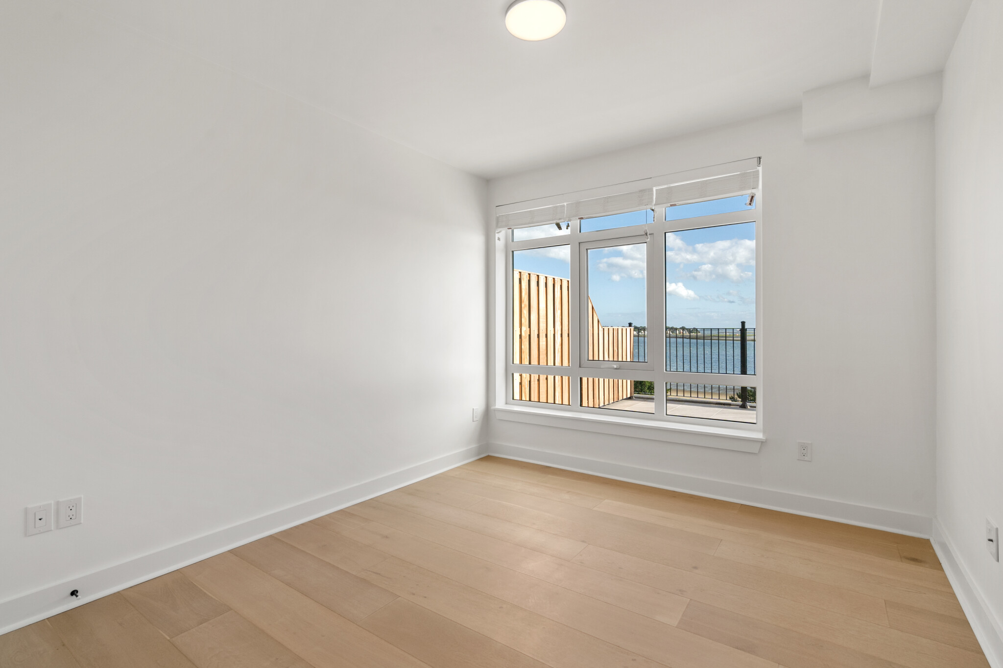 2 bed, 2 bath apartment for rent at 917 Bennington St Unit PH507, East Boston — photo 11 of 13
