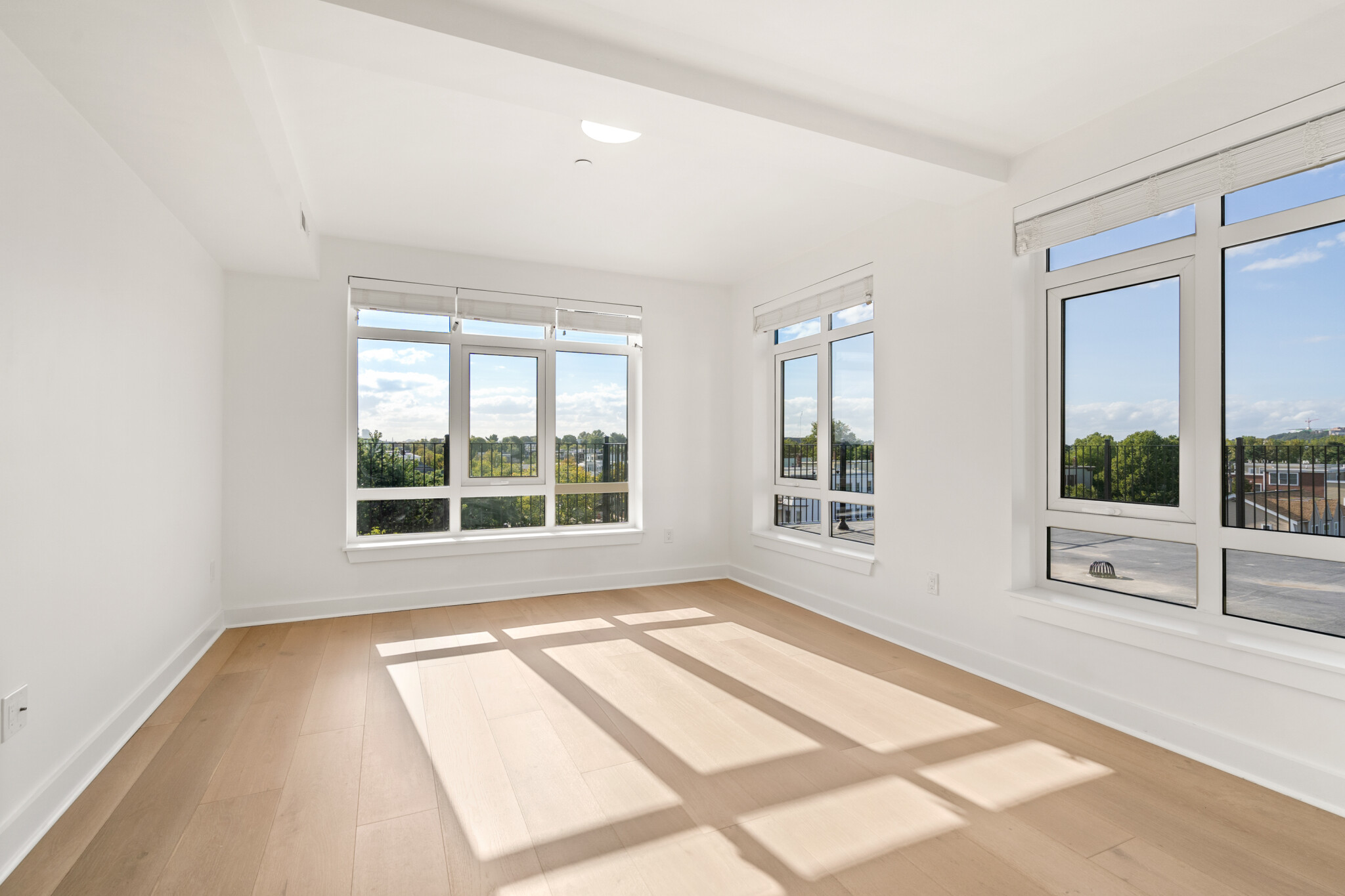 2 bed, 2 bath apartment for rent at 917 Bennington St Unit PH507, East Boston — photo 8 of 13
