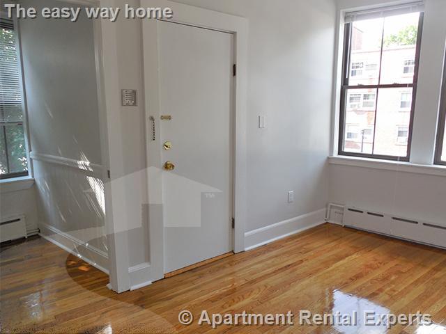 3 bed, 1 bath apartment for rent at 918 Cambridge St Unit 1, Inman Square — photo 5 of 8