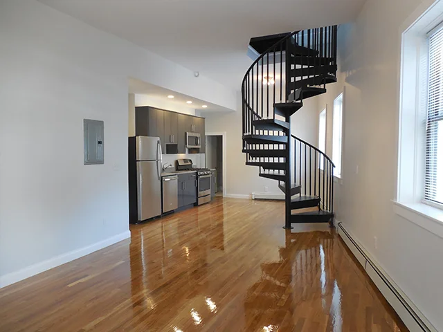 3 bed, 1.5 bath apartment for rent at 918 Cambridge St Unit 918-01A, Inman Square — photo 3 of 10