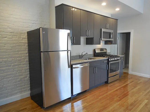 3 bed, 1.5 bath apartment for rent at 918 Cambridge St Unit 918-01A, Inman Square — photo 2 of 10