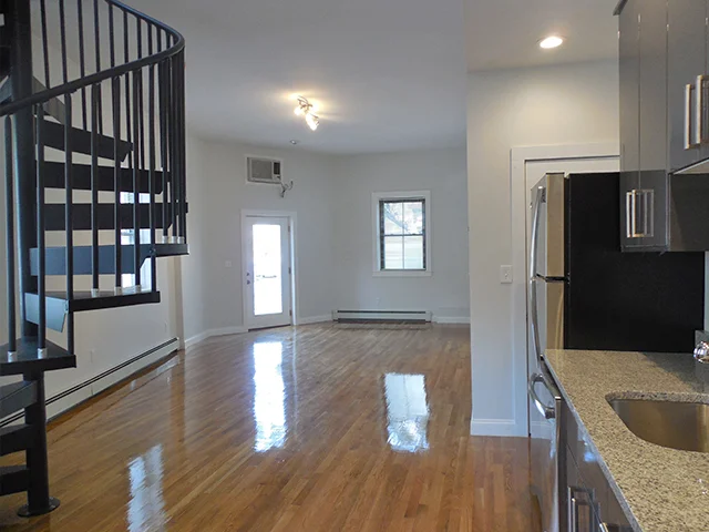 3 bed, 1.5 bath apartment for rent at 918 Cambridge St Unit 918-01A, Inman Square — photo 4 of 10