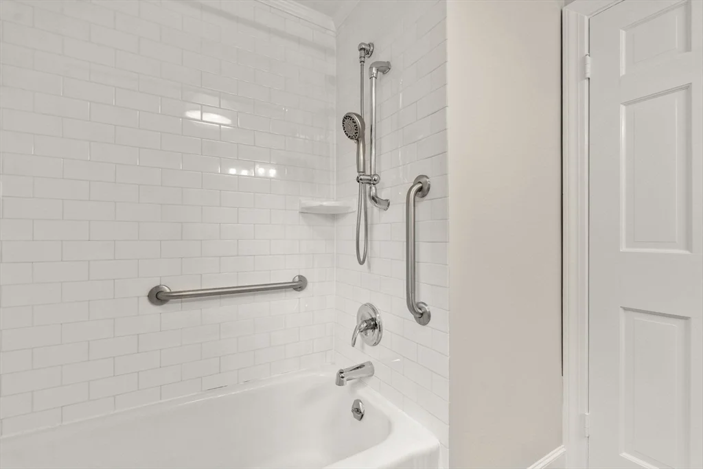 3 bed, 2 bath apartment for rent at 92 Abbot St, Andover — photo 23 of 35