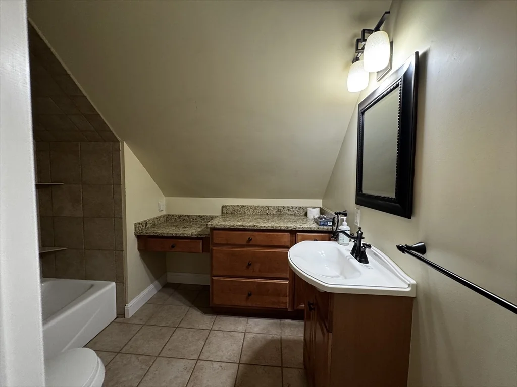 2 bed, 2 bath apartment for rent at 92 Alder St Unit 2, South Side — photo 17 of 21