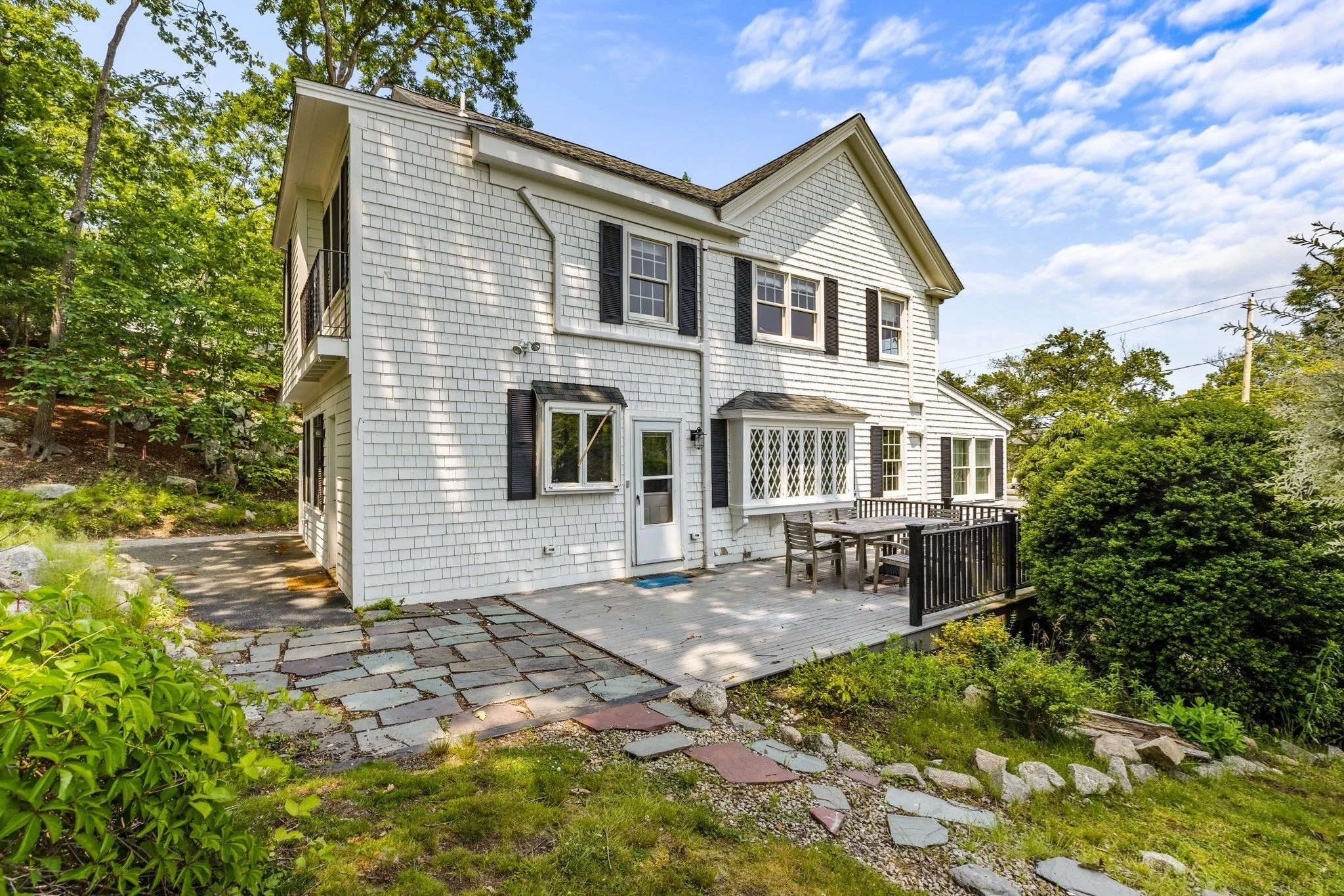 4 bed, 2 bath apartment for rent at 92 Atlantic Ave, Cohasset — photo 17 of 20